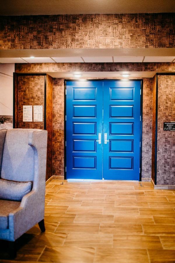 Cobblestone Hotel & Suites Интернашенал-Фолс Экстерьер фото